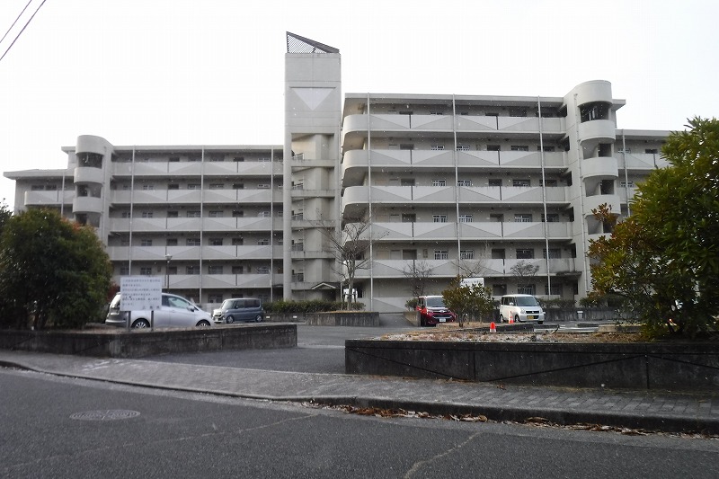 県営西高屋住宅